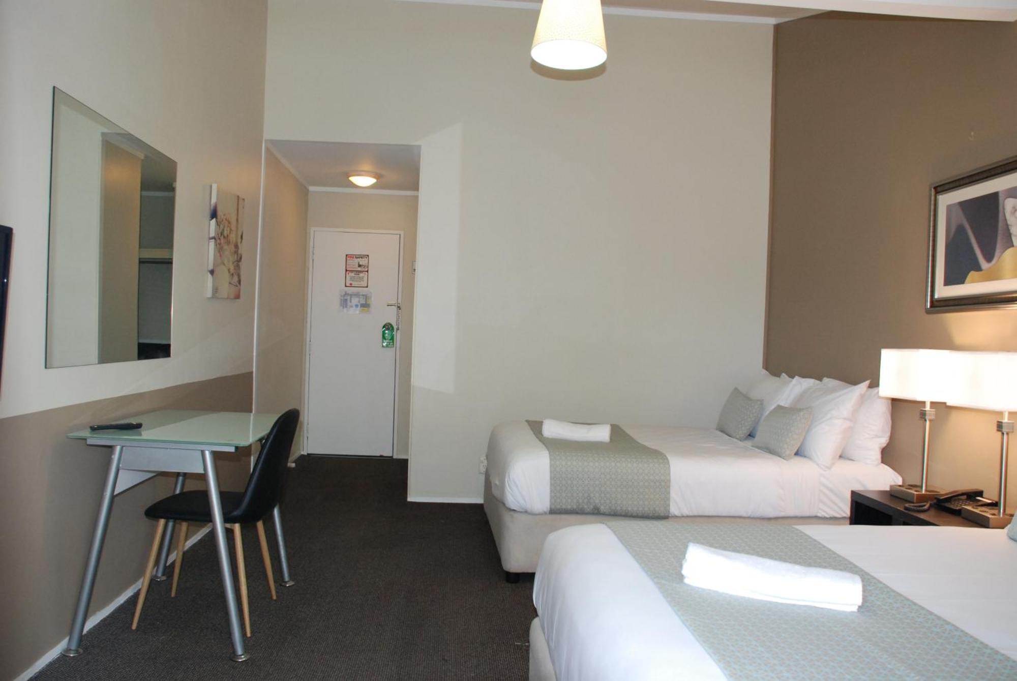 Vr Auckland Airport Hotel Exterior photo