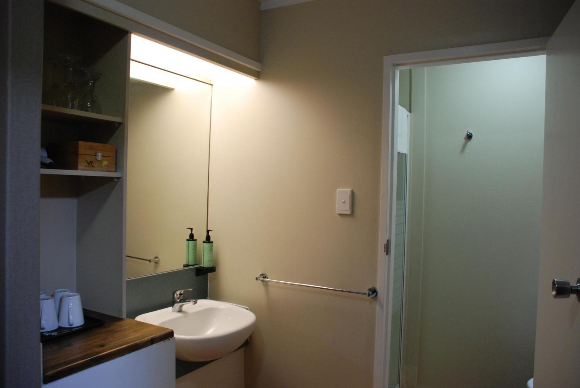 Vr Auckland Airport Hotel Exterior photo
