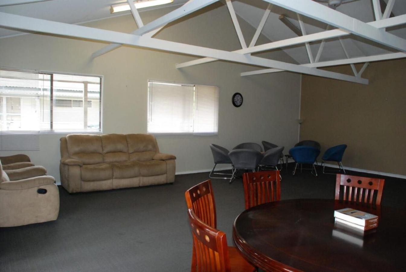 Vr Auckland Airport Hotel Exterior photo