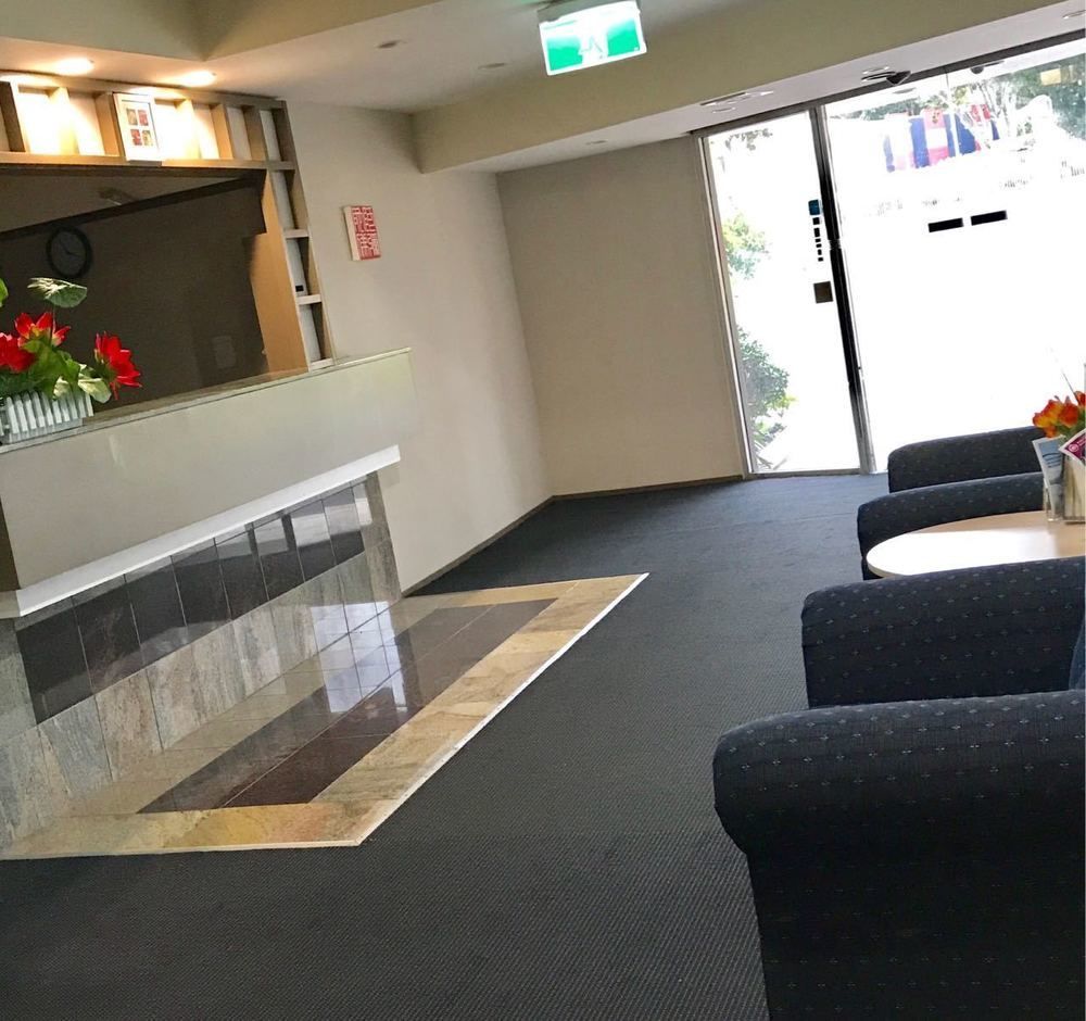 Vr Auckland Airport Hotel Exterior photo