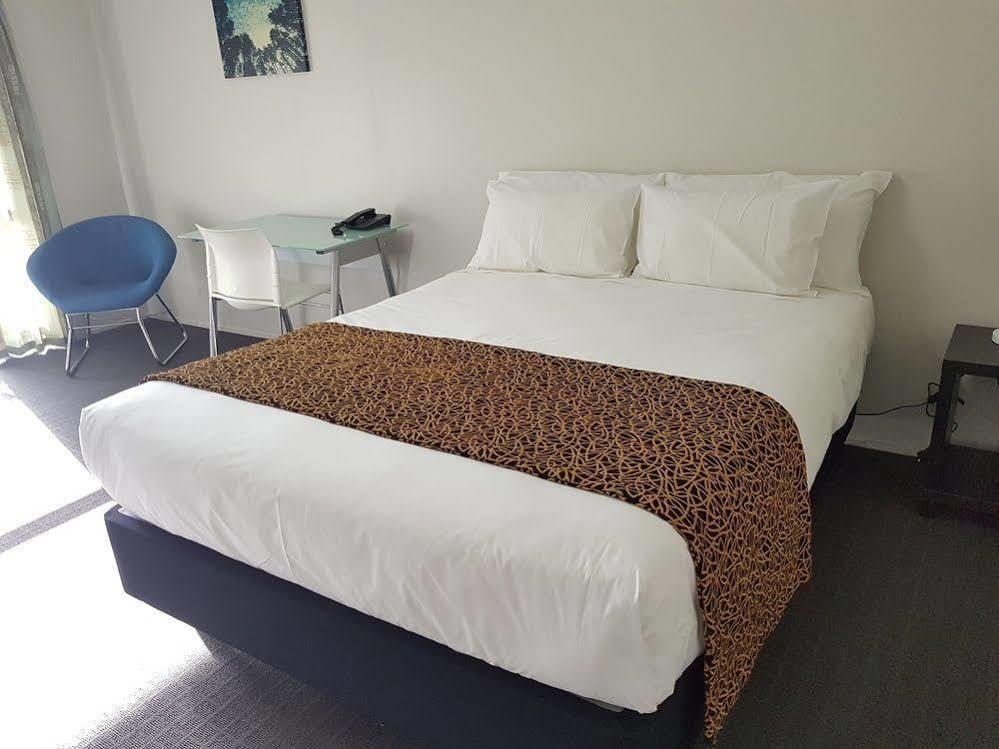 Vr Auckland Airport Hotel Exterior photo